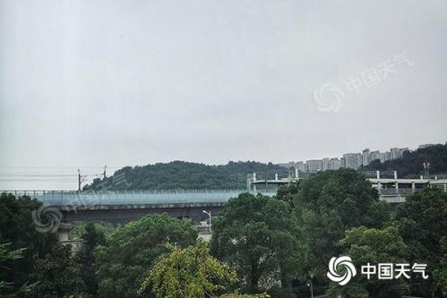 湖南今天迎明显降雨西北部局地有大雨 北风劲吹气温下降