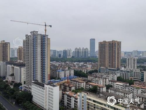 弱冷空气与台风外围环流共同影响 广西沿海今天阵风可达8至9级